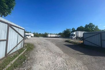 Tanjung Minyak Industrial land for rent