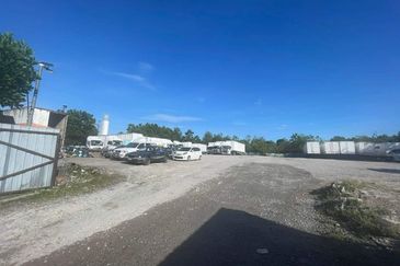 Tanjung Minyak Industrial land for rent