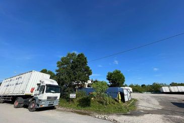 Tanjung Minyak Industrial land for rent