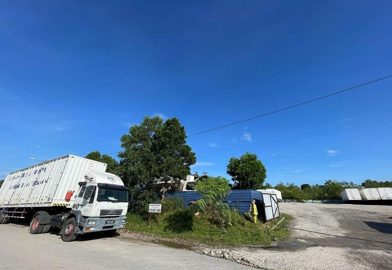 Tanjung Minyak Industrial land for rent