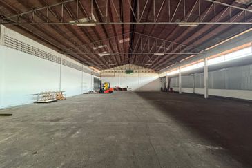 Klebang Commercial Warehouse Factory For Rent