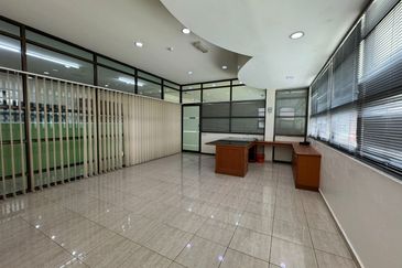 Klebang Commercial Warehouse Factory For Rent