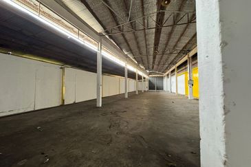 Klebang Commercial Warehouse Factory For Rent