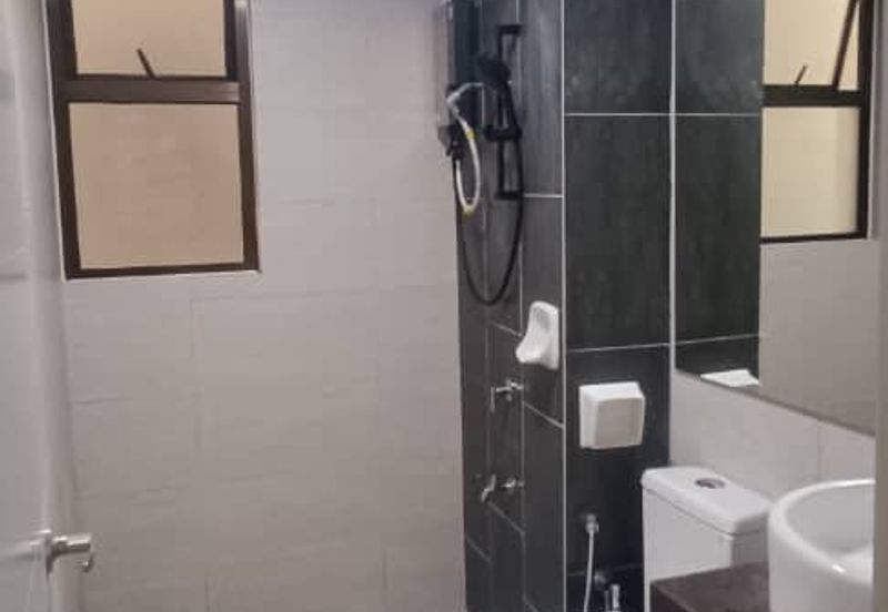 Admiral Residence in Kota Laksamana for rent. 