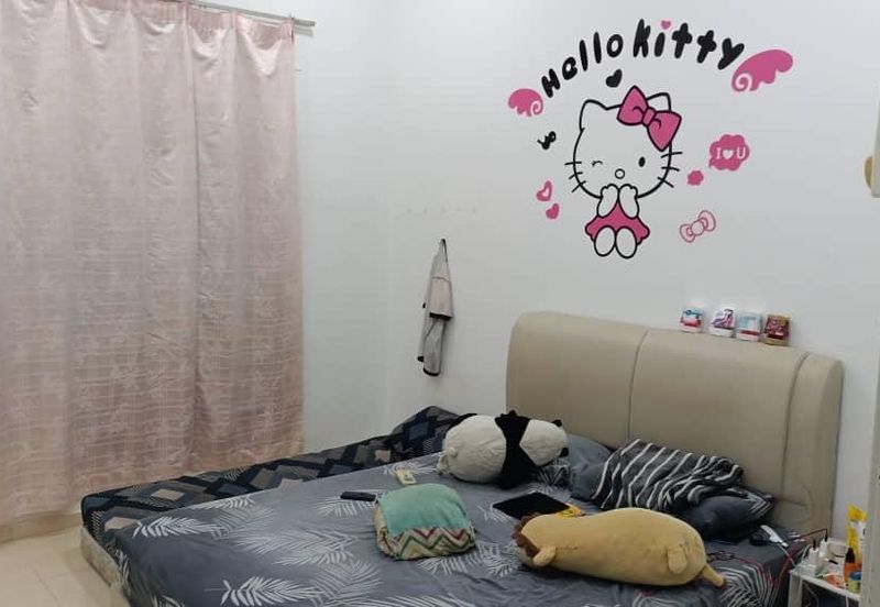 Single Storey Endlot Fully Extended Kitchen Area