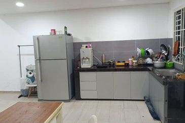 Single Storey Endlot Fully Extended Kitchen Area