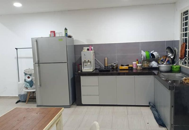 Single Storey Endlot Fully Extended Kitchen Area