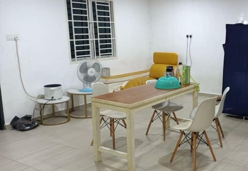 Single Storey Endlot Fully Extended Kitchen Area