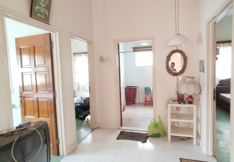 Single Storey Bungalow in Taman Klebang Besar for sale.