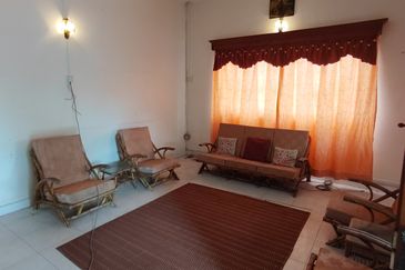 Single Storey Bungalow in Taman Klebang Besar for sale.