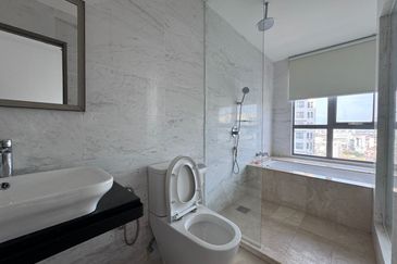 Silverscape Luxury Residences