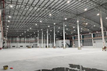 HICOM New Warehouse 600AMP | 90,000sqft | 40ft Heights FOR RENT