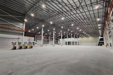 HICOM New Warehouse 600AMP | 90,000sqft | 40ft Heights FOR RENT