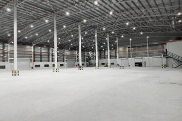 HICOM New Warehouse 600AMP | 90,000sqft | 40ft Heights FOR RENT