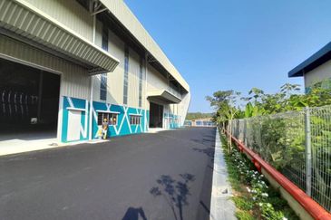 HICOM New Warehouse 600AMP | 90,000sqft | 40ft Heights FOR RENT