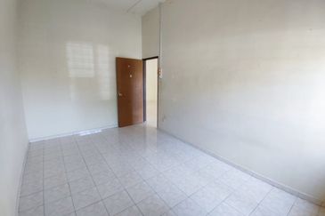 Single Storey Terrace in Taman Debunga, Merlimau for sale