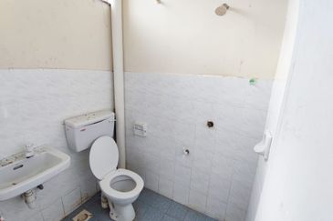 Single Storey Terrace in Taman Debunga, Merlimau for sale