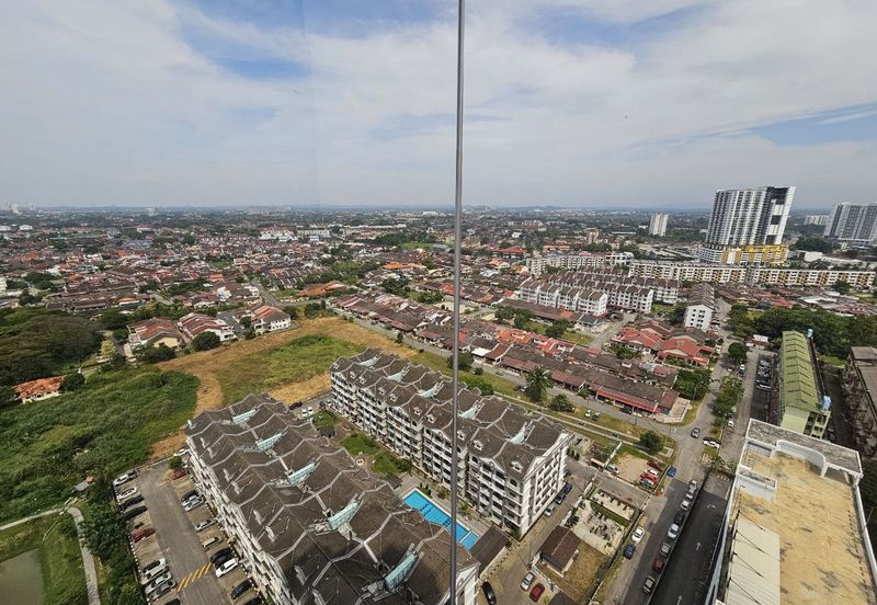 The Quartz Residence