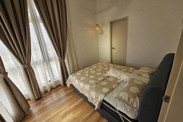 The Quartz Residence