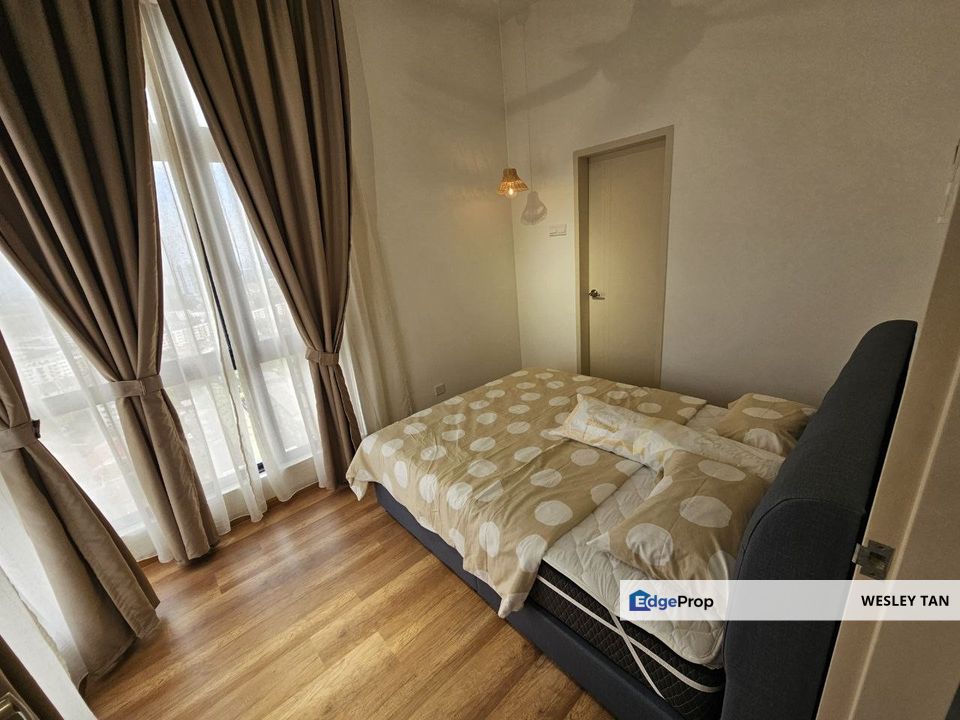 The Quartz Freehold Kampung 8 Furnishing 3 Rooms 2 Baths Corner Sale, Melaka, Melaka Tengah