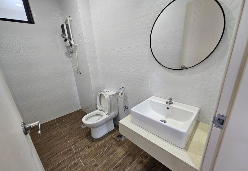 The Quartz Residence