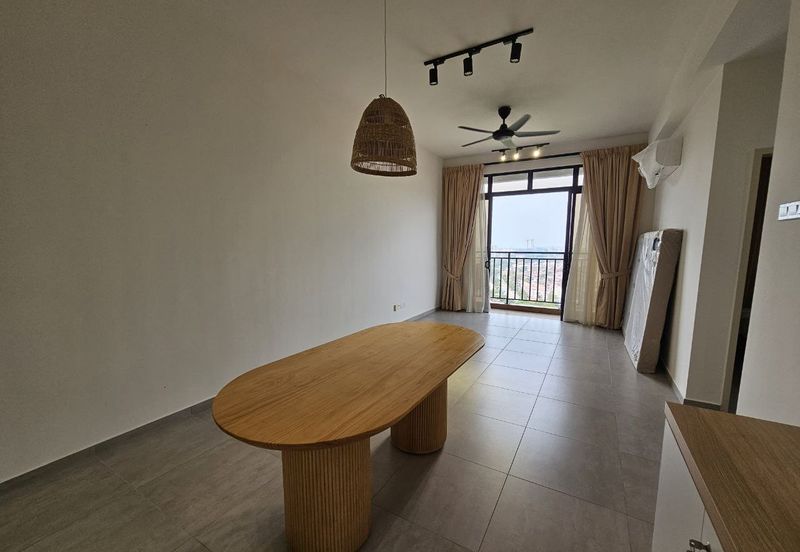 The Quartz Residence