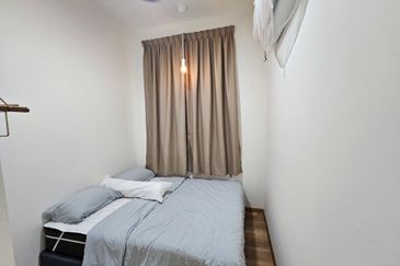 The Quartz Residence