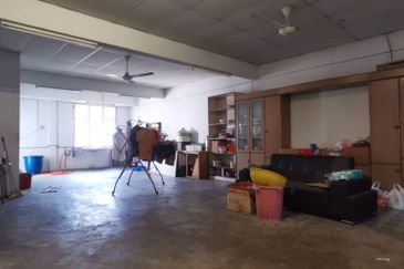 Cheng Perdana 2 Storey Terrace Bumi Shop Next To 99 Speedmart For Sale