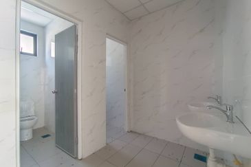 Single Detached Factory in Kapar, Selangor for sale