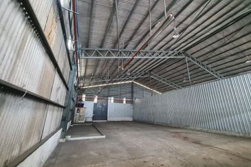 Warehouse / Factory at Bukit Rambai, near Krubong for sale 