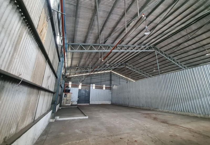 Warehouse / Factory at Bukit Rambai, near Krubong for sale 