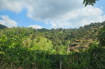 Bentong Multiple More Than 1 Acre Gated & Guarded Land For Sale