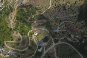 Bentong Multiple More Than 1 Acre Gated & Guarded Land For Sale