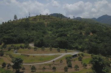 Bentong Multiple More Than 1 Acre Gated & Guarded Land For Sale