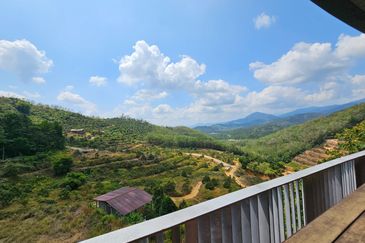 Bentong Multiple More Than 1 Acre Gated & Guarded Land For Sale