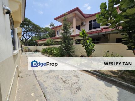 2 Storey Freehold Extra Land Facing Padang Non Bumi For Sale, Melaka, Batu Berendam