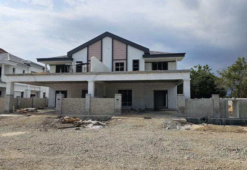 2 Storey Freehold Semi D 40 x 80 in Tanjong Melaka
