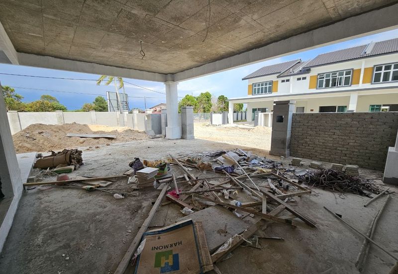 2 Storey Freehold Semi D 40 x 80 in Tanjong Melaka