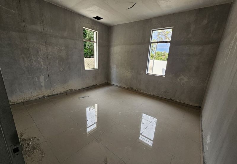 2 Storey Freehold Semi D 40 x 80 in Tanjong Melaka