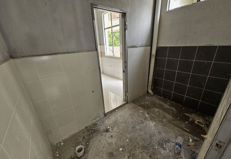 2 Storey Freehold Semi D 40 x 80 in Tanjong Melaka