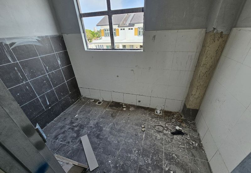 2 Storey Freehold Semi D 40 x 80 in Tanjong Melaka