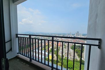 The Quartz Residence