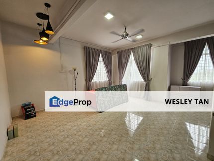 1.5 Storey Corner Townhouse Freehold Renovated Extra Parking in Cheng, Melaka, Cheng