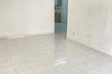 Single Storey Terrace in Taman Angkasa Nuri, Durian Tunngal for sale.