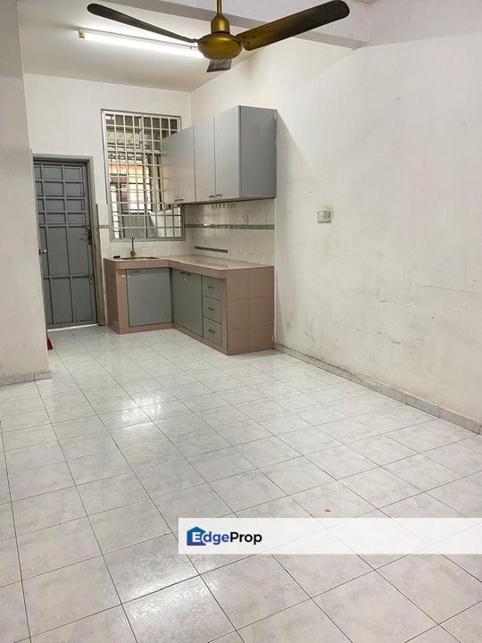 Single Storey Terrace in Taman Angkasa Nuri, Durian Tunngal for sale., Melaka, Durian Tunggal