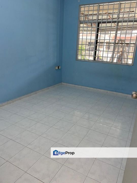 Single Storey Terrace in Taman Angkasa Nuri, Durian Tunngal for sale., Melaka, Durian Tunggal