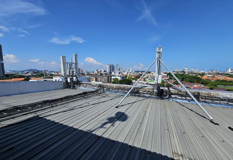 Vacant Hotel Building No Pillar Structured in Melaka Township For Sale