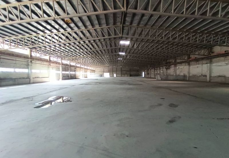 Merlimau Single Detached Beamless2.5 Acres Factory 1,200AMP For Rent