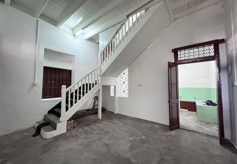 Tengkera Double Storey End Lot Shop for Rent