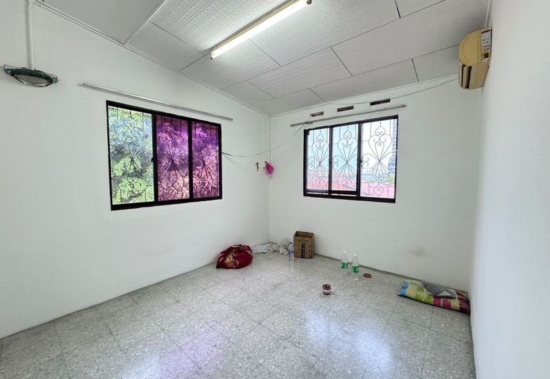 Tengkera Double Storey End Lot Shop for Rent